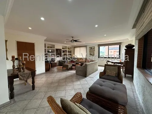 Venta De Penthouse Los Samanes