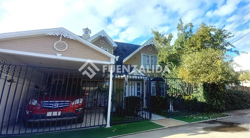 Casa En Venta De 3 Dorm Y 2 Bañ En La Comuna De El Bosque