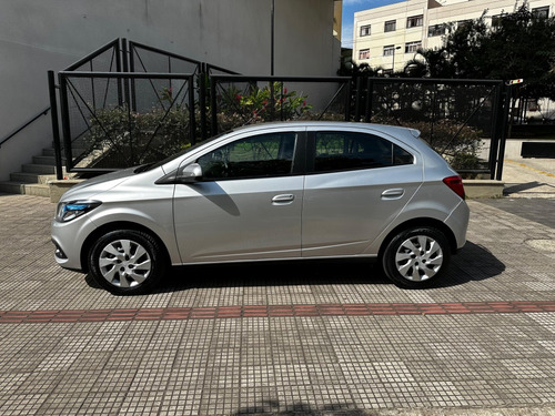 Chevrolet Onix 1.4 MPFI LT 8V FLEX 4P MANUAL