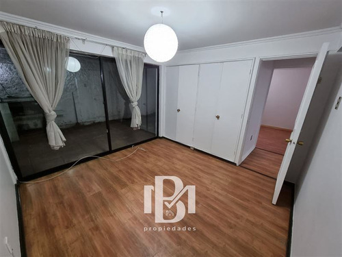 Casa En Venta De 4 Dorm. En Las Condes
