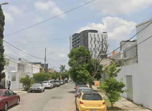 Venta De Casa Victoria 1567 Providencia 1a. Secc. Guadalajara Jalisco/recuperación Bancaria E96