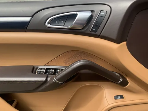 Porsche Cayenne 3.0 S E-hybrid