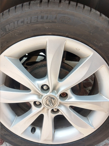 Imagen 11 de 11 de Nissan Versa 2017 1.6 Advance At