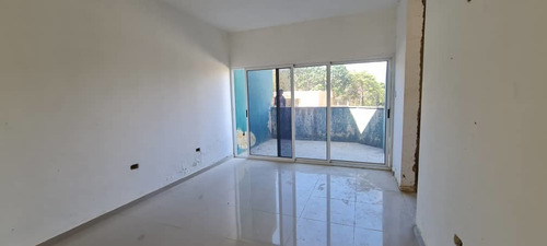 Imagen 7 de 14 de Townhouse En Venta En La Trigaleña 200mts Alexandra Ramírez 0414-704-1922