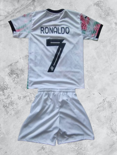 Nuevo Uniforme De Selección Portugal Cristiano Ronaldo # 7.