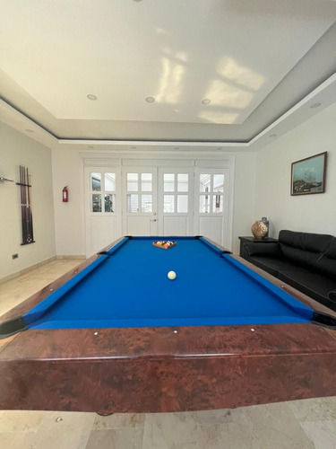 Casa En Los Cacicazgos En Venta, Santo Domingo