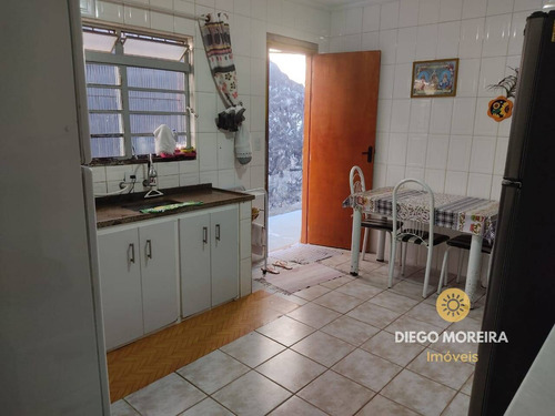 Imagem 2 de 9 de Casa À Venda Em Atibaia Com 2 Dormitórios - Cs344