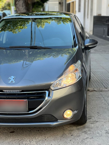 Imagen 24 de 25 de Peugeot 208 1.6 Allure Touchscreen