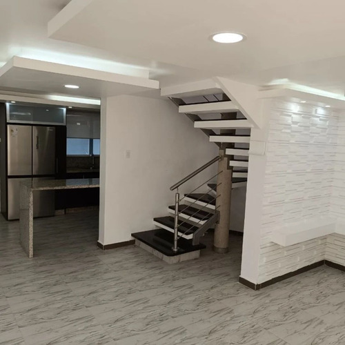 Venta De Town House En San Diego Conjunto Casa Verde