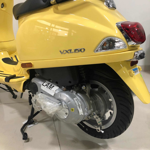 Imagen 7 de 15 de Piaggio Vespa Vxl Amarillo 150 0km Agente Oficial Scooter