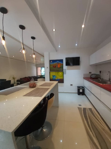 Imagen 6 de 25 de Vendo Espectacular Townhouse Totalmente Amoblado Bonaventure Home Mañongo Naguanagua Totalmente Amoblado Y Equipado