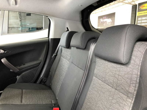 Imagem 6 de 12 de Peugeot 208 1.6 Active Pack 2019 Automático