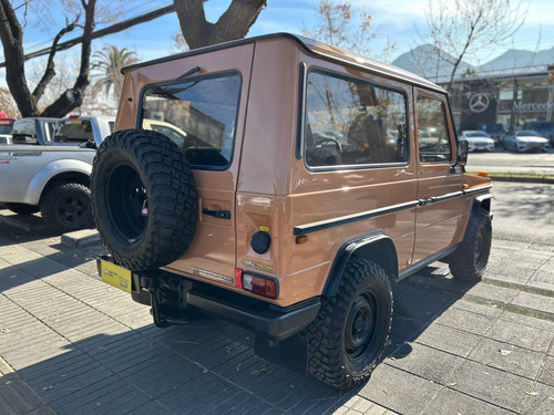 Unico En Su Generación 1, Clase G300