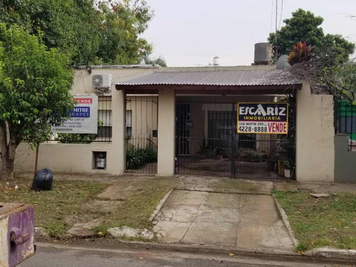 Casa En Venta En Banfield Este