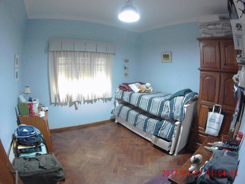 Imagen 4 de 14 de Casa Con Excelente Lote Y Ubicacion , Pileta Y Quincho