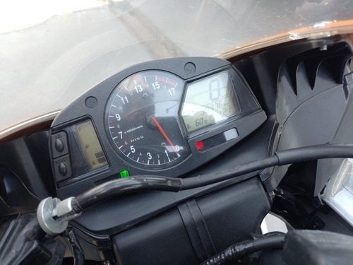 Imagem 4 de 11 de Honda Rr 600