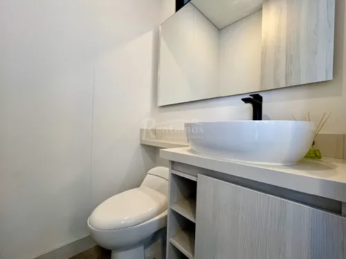 Apartamento En Venta En Tesoro. Cod V776071