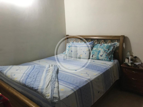 Se Vende Amplia Y Hermosa Casa En La Urb. La Morita I . Facil Acceso A Centros Comerciales, Vías Principales, Bancos, Clínicas, Parques Etc. 029jsc