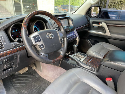 Imagen 7 de 15 de Toyota Land Cruiser 200 4.5 D4-d Vx Aut 2010