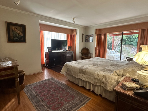 Amplia Casa En Condominio Con Excelente Seguridad