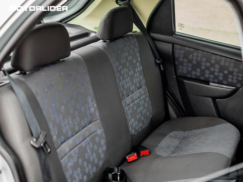 Imagen 12 de 15 de Chevrolet Celta 1.4 Full C/ Aire Acond | Permuta / Financia