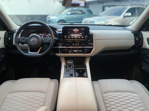Nissan Pathfinder Sv 2022