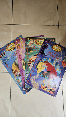 Libro Vintage Set Completo El Tesoro Mágico Princesas Disney