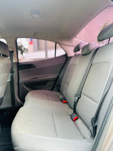 Hyundai HB20S 1.0 Vision Flex 4p 5 marchas