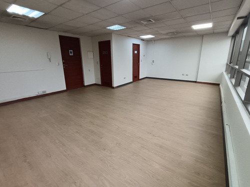 A 2 Cuadras De Plaza De Armas, 45 M2 Planta Libre+2b+bod+est