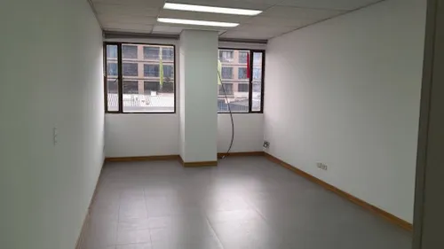 Oficinas En Arriendo Chico Norte 90-72647