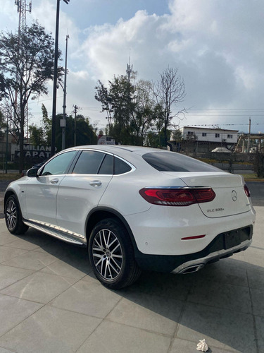Mercedes-Benz Clase GLC 300e Coupé At