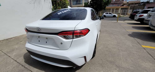 Imagen 8 de 15 de Toyota Corolla Le