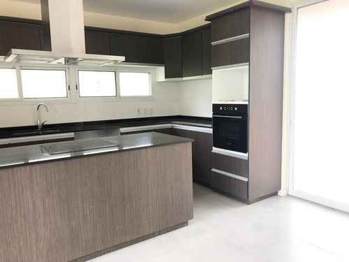 Casa Venta Barrio Privado La Tahona Venta 3 Dorm Servicio