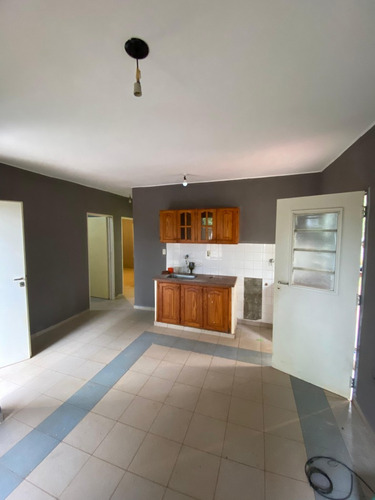 Alquila Casa 2 Dormi Z/jauretche Y Av.quaranta B° 20 Viviendas