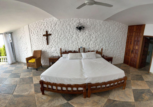 Casa A Orilla Del Lago De Tequesquitengo