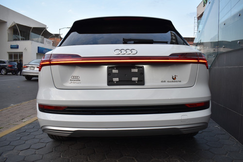 Imagen 5 de 13 de Audi E - Tron 2020