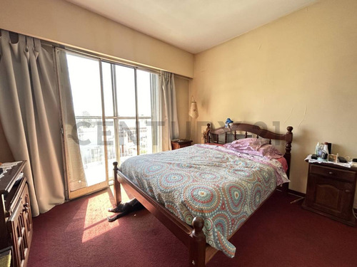 Venta Departamento 3 Ambientes A Refaccionar Con Dependencia, Cochera Y Baulera - San Cristóbal