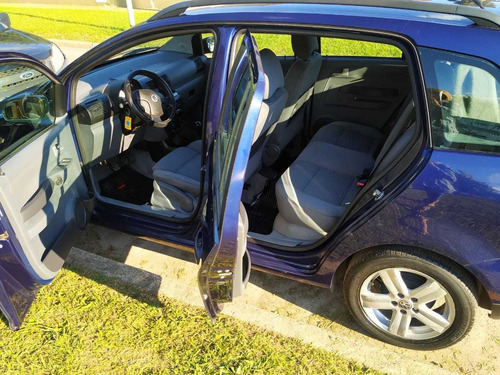 Volkswagen Suran 1.6 I Trendline 90b 2009