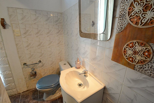 Casa Dos Dormitorios En Venta En Cerro Con Garage