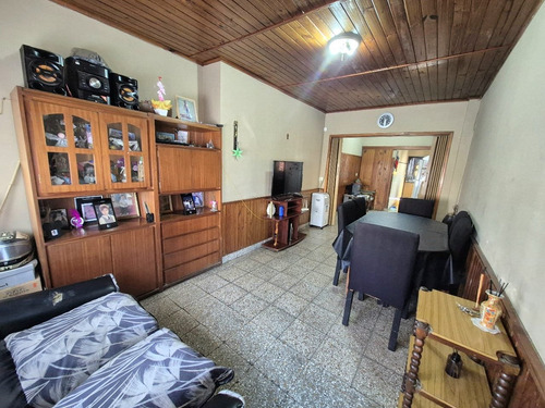Casa 3 Amb Con Cocheras Y Fondo Libre En San Martin