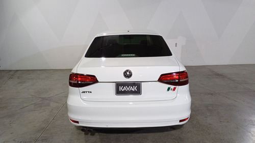 Volkswagen Jetta 2.0 Style Mt