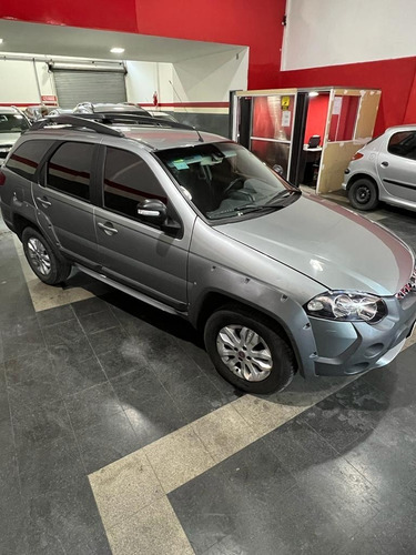 Imagen 1 de 16 de Fiat Palio Weekend Adventure Locker 1.5 16v 2016
