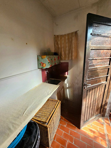 Venta Casa 2 Dorm+comercio Gral Rojo Ap. Credito