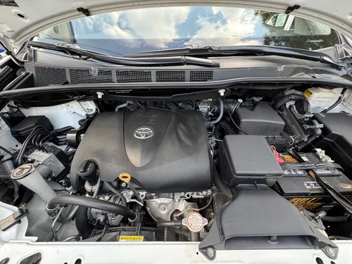 Toyota Sienna 3.5 Le At
