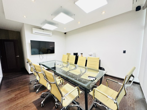 Vendo 215 M2 En Edificio Dubai Center Zona 10