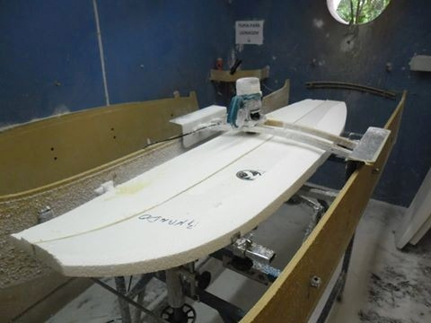 Maquina De Usinagem De Pranchas De Surf (pré Shape Machine)