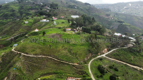 Terreno En Venta Ubicada En La Colonia Tovar, Fvina 24-29241