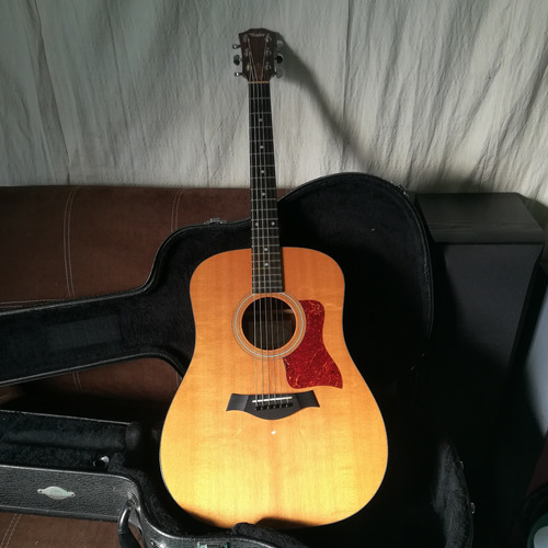 Guitarra Acústica Dreadnoughot Taylor 310