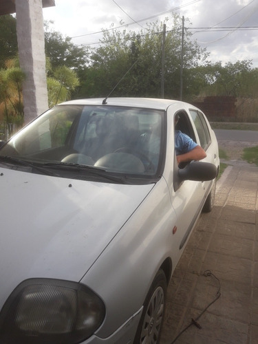 Clio 2001 1.6.