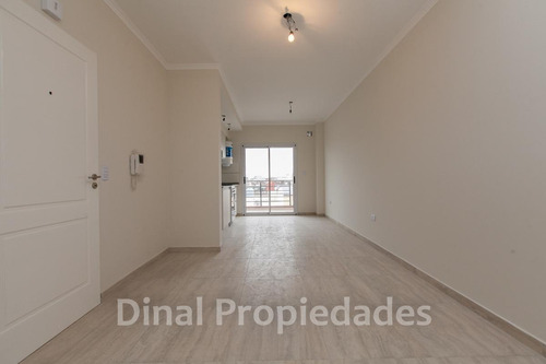 Imagen 2 de 8 de Departamento - Caseros